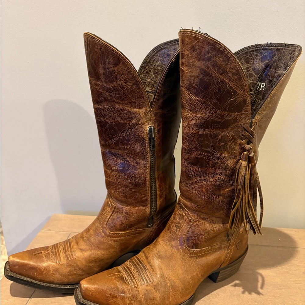 Ariat Women’s cowgirl boots
